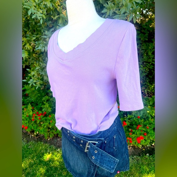 Talbots Lilac V-Neck Short Sleeve Top - Picture 3 of 6